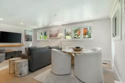Vail Village Condo - Pet Friendly Walk to Ski Lift