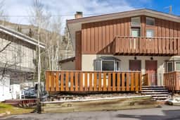 East Vail Home - Pet Friendly & Steps to Bus