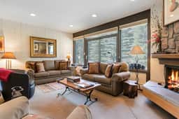West Vail Ptarmigan Townhome - On Gore Creek