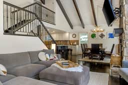 Large West Vail Home - Hot Tub & Ski Lockers