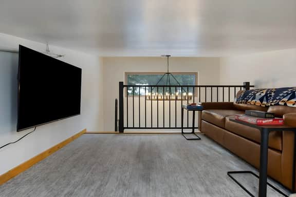 West Vail Matterhorn Condo - Steps to Bus
