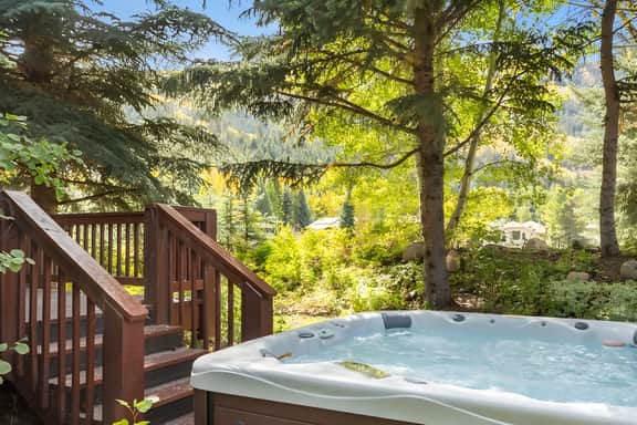 EagleVail Home on Golf Course - Private Hot Tub