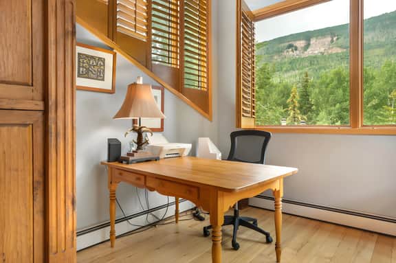 Golf Course Townhome - Close to Clubhouse