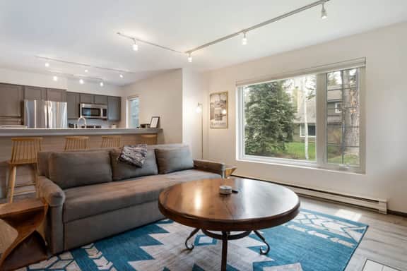 Edwards Condo - Steps to Trails and Pickleball