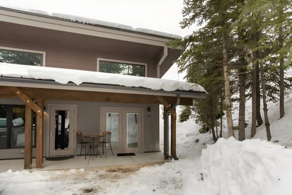 West Vail Matterhorn Condo - Steps to Bus