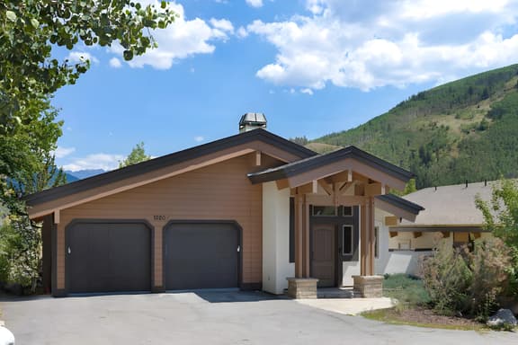 Beautiful West Vail Home - Amazing Views